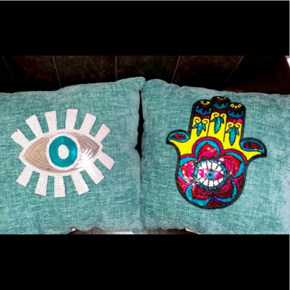 Decorative pillows